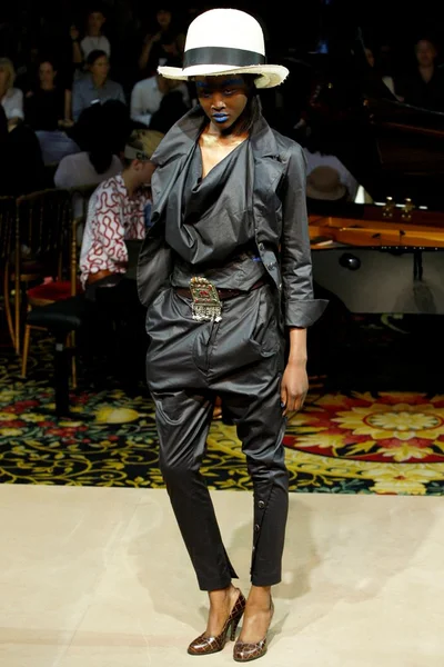 Look 7